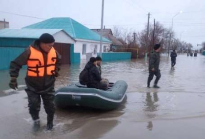 В регионах страны продолжаются противопаводковые мероприятия