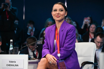 &laquo;Очень тяжело&raquo;: что известно о состоянии борющейся с онкологией Лерчек