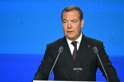 Медведев: &laquo;Единая Россия&raquo; выполнила народную программу 2021 года