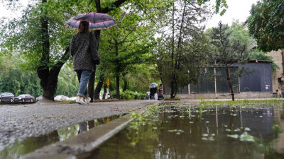 Сильные дожди обрушатся на часть Казахстана, предупредили синоптики