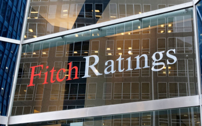 Fitch изменил прогноз рейтинга Франции на «негативный» со «стабильного»