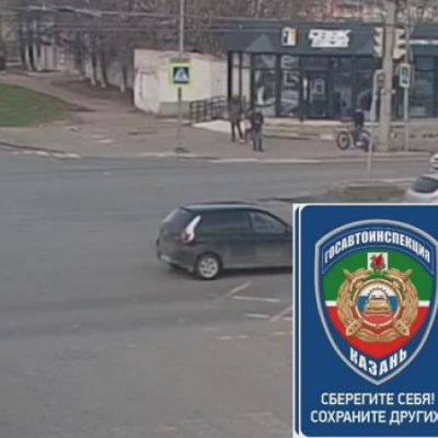 Стояли на тротуаре, ждали &laquo;зеленый&raquo;: в Казани машина после ДТП влетела в двух пешеходов (ВИДЕО)