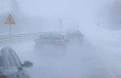 Госавтоинспекция попросила татарстанцев не выезжать на трассу из-за метели