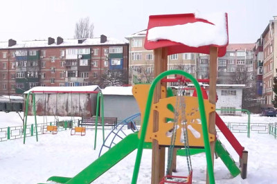 Мэр Геннадий Митрофанов: Двор в Майкопе по адресу Патриса Лумумбы, 113 признан лучшим по итогам III всероссийского конкурса &laquo;Лучший дом. Лучший двор&raquo;