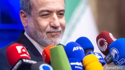 Bild: Рекордное число просителей убежища прибыли в Германию без документов