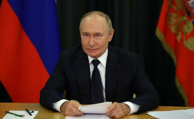 Путин поручил подготовить программу восстановления атакованных складов
