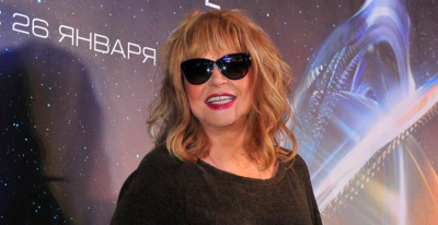 Дедов рассказал, почему певица Пугачева вышла на публику с тростью