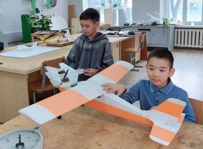 Голова варит, и руки заняты делом