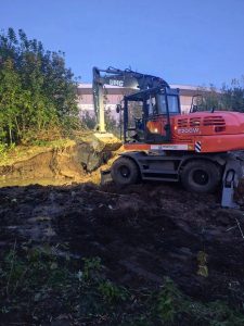 Авария на водопроводе оставила без воды дома в двух районах Казани