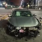 Появилось видео с моментом ДТП, где иномарка на полной скорости протаранила бетонное ограждение