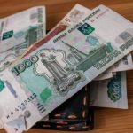 Путин запретил физлицам вывозить из России в ЕАЭС и ряд других государств СНГ более млн рублей