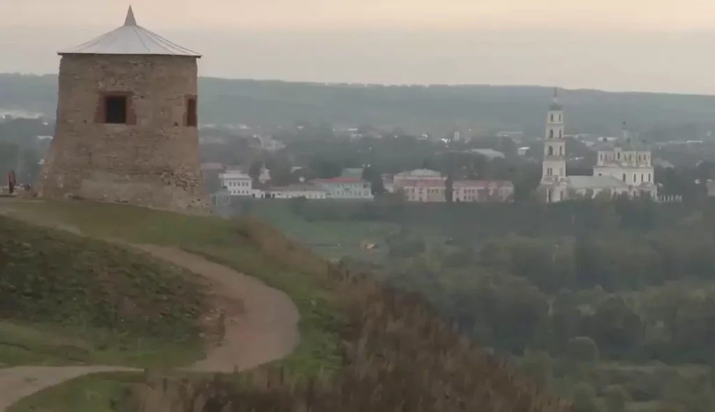 Раис Татарстана приглашает на фестиваль «Моя Цветаева» в Елабуге