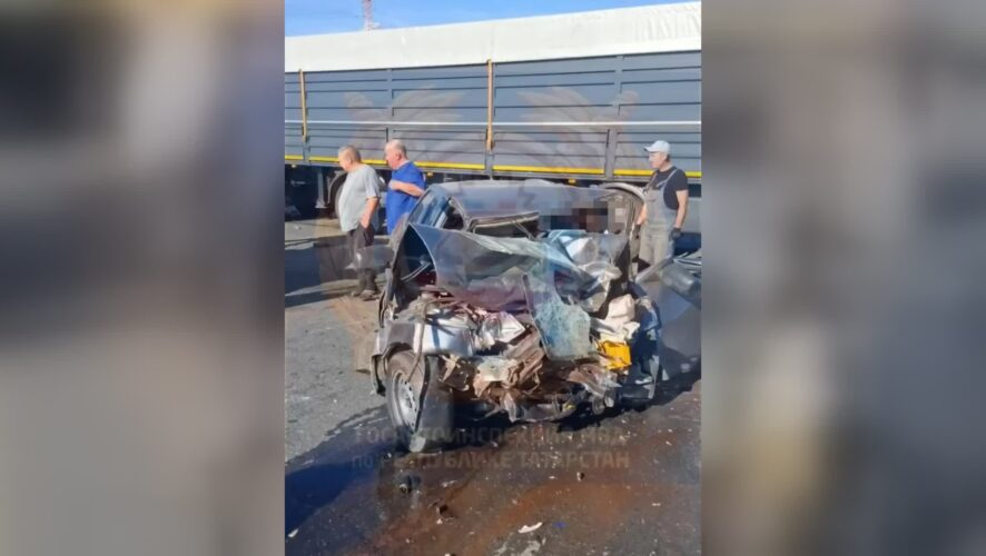 Пассажир «Лады» погиб в ДТП с тремя автомобилями в Татарстане