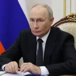 Путин: задача депутатов — повысить благосостояние российских семей