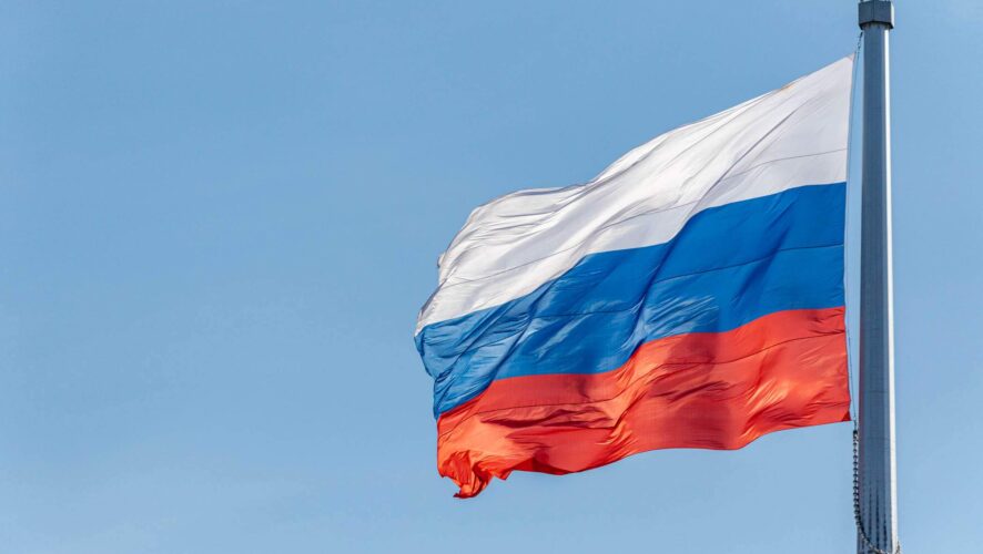 Маркетплейсы, ипотеки, такси, продажа вейпов: что изменится в РФ в октябре