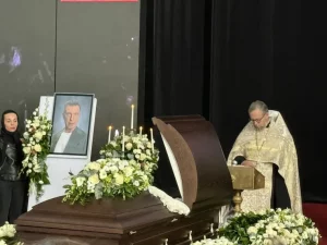 «Он всегда говорил правду»: как прошло прощание с критиком Сергеем Соседовым. Фото