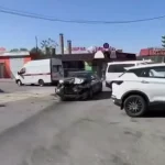 Шесть человек пострадали в массовом ДТП с грузовиком, протаранившим пять авто — видео