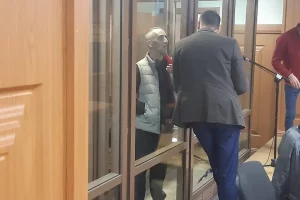 Испачканный нож под покрывалом и детская одежда в крови: эксперт-криминалист рассказал, что он нашел в квартире жестоко убитой гимнастки из Казани