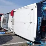Перевернулся туристический автобус, погибли 11 человек