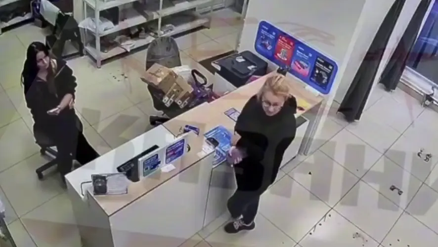 В Челнах посетительница напала на сотрудницу ПВЗ и клиента