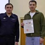 В Казани сотрудник автосалона помог раскрыть мошенническую схему и получил награду от МВД