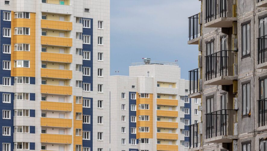 Застройщики Казани устроили ценопад: стоимость квадратного метра в новостройках упала на треть