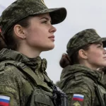 В России могут увеличить предельный возраст службы женщин-военных