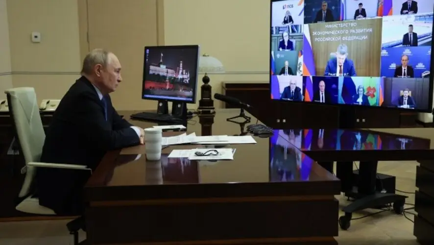 Путин призвал нарастить вложения в инновационные и промышленные проекты