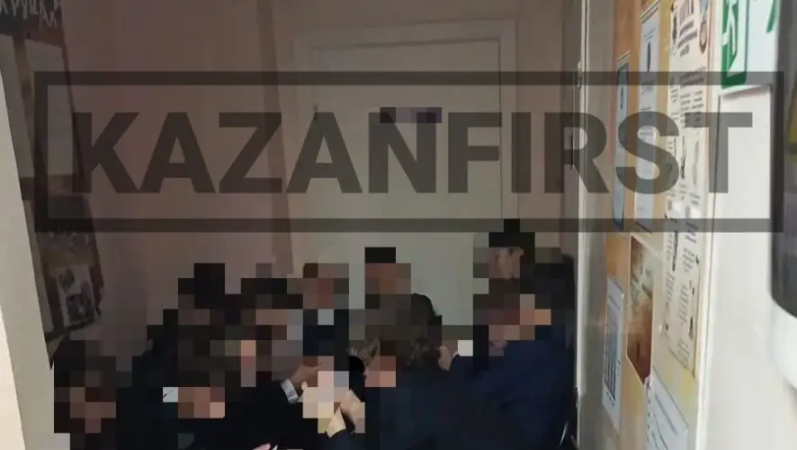 Дети сидят в коридорах, домой не пускают: что происходит в школах Казани при ракетной опасности