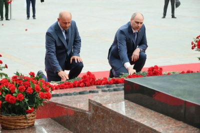Артем Жога: «Урал вместе со всей страной почтил минутой молчания память Героев Великой Отечественной»