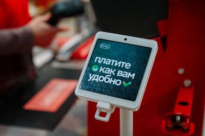 В двадцать раз чаще клиенты Волго-Вятского банка Сбербанка стали платить «улыбкой»