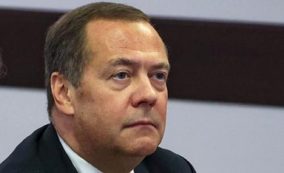 Медведев: ни один враг не помешает развитию и процветанию России