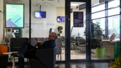 «Откройте окно для экспортеров»: рубль за месяц упал на 10%, но предприятиям Татарстана этого мало 04/07/2026 – Статьи