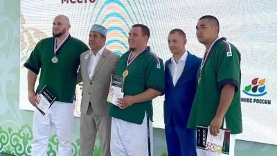 Слесарь из Челнов выиграл автомобиль на Сабантуе в Омске