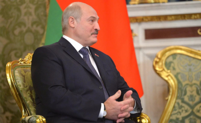 Лукашенко призвал к мобилизации, чтобы пережить сложные времена