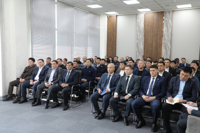 Глава ГКНБ провёл встречу с бизнес-сообществом Кыргызстана