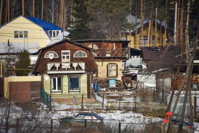 Экономист объяснила, почему зумеры скупают старые дачи: «Мода на сельский стиль»
