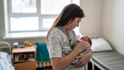 Расширить услуги социальных нянь на одиноких родителей предложили в Общественной палате 07/04/2026 – Новости
