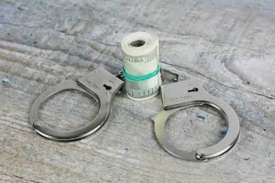 Бывшего декана и завкафедрой ростовского медвуза подозревают во взятках