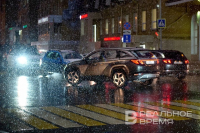 В Казани ночью использовали восемь тонн реагентов для обработки дорог