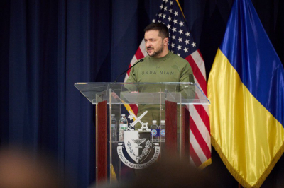 Азаров заявил, что выборы на Украине возможны при условии отсутствия Зеленского